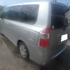 トヨタのノア（DBA-ZRR70G）　傷の修理方法と費用　左リアドア・左クォーターパネル板金塗装　作業工賃130,000円