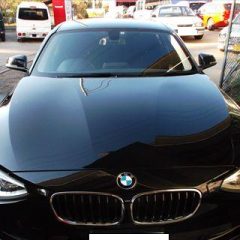 BMWの1シリーズ DBA-1A16 　：傷の修理方法と費用　ボンネット板金塗装　工賃50,000円
