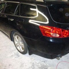ホンダのアコードツアラー DBA-CW2　：傷の修理方法と費用　 給油口のふた・左クオータパネルの板金塗装　工賃50,000円