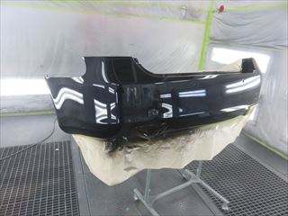 BMWの3シリーズ（LBA-KD20）：傷の修理方法と費用　右クォーターパネル、右サイドステップ他の交換、右フロントドア板金、リアガラス、右テールランプ他の脱着、修理、塗装など