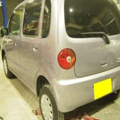 ダイハツのムーブラテ DBA-L550S　：傷の修理方法と費用　左リアドア板金・左クオータパネル板金・リアバンパー脱着修理費用・塗装　工賃105,000円