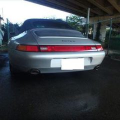 ポルシェの993（E-993K）：傷の修理方法と費用　左クォーター・パネルの板金塗装、リアバンパー修理費用　作業工賃150,000円／合計金額（税込）162,000円