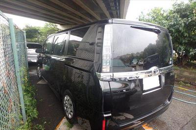 ヴォクシー/VOXY DBA-ZRR70W 左リアドアロック 3ZR-FAE 1F7 69300-58090 141440 ヴォクシー⁄VOXY DBA-ZRR70W 左リアドアロック 3ZR-FAE 1F7 69300