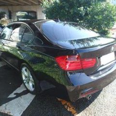 BMW3シリーズ（LDA-3D20）：傷の修理方法と費用　トランク修理費用、塗装　作業工賃40,000円／合計金額（税込）43,200円