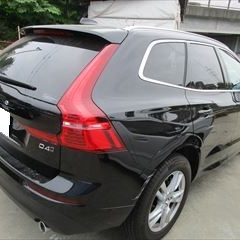 ボルボXC60（LDA-UD4204TXC）：傷の修理方法と費用　リアバンパー修理塗装　作業工賃66,000円