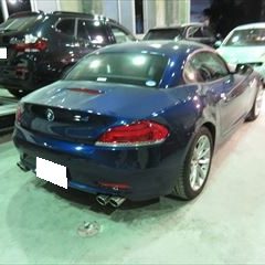 BMW　Z４（DBA-LL20）：傷の修理方法　右リアクォーターパネルのヘコミ　板金修理