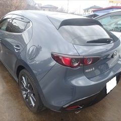 マツダ MAZDA3（6BA-BP5P）修理方法 左リアドア 傷 脱着 分解 板金塗装