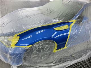 スバルのBRZ（DBA-ZC6）：左フロントフェンダー　傷　板金塗装左リアクォーターガラス　他部品交換　