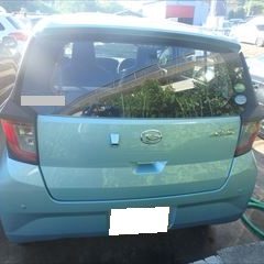 ミライース（5BA-LA350S）：傷ヘコミの修理方法と費用　リアバンパー　部品交換　バックパネル　板金塗装　修理費用合計105,611円（税込）